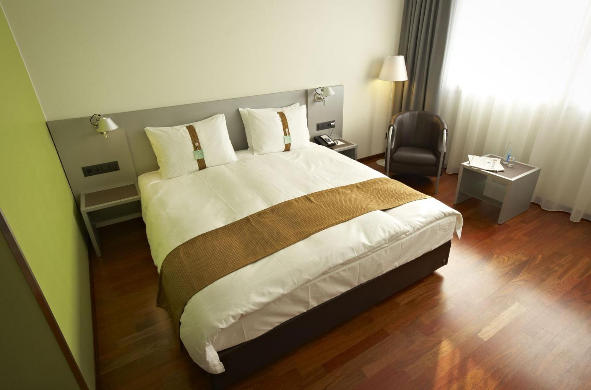 Doppelzimmer mit Blick auf den Innenhof