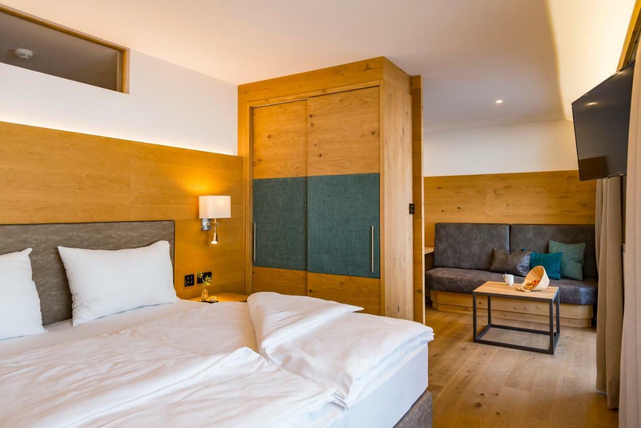 Standard Plus Apartment mit Balkon