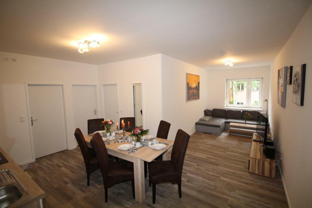 Two-Bedroom Apartment,862973558:JPEG