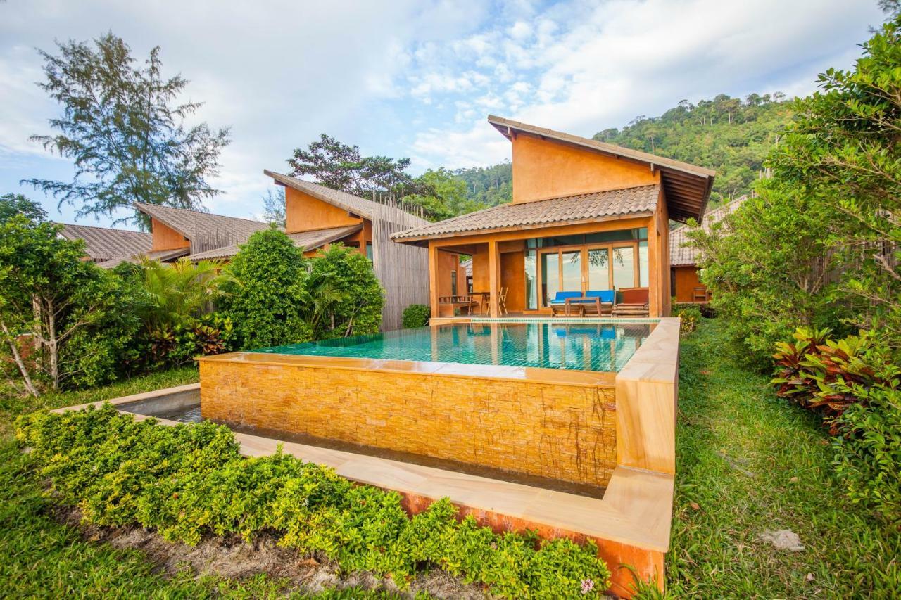 Poolvilla am Strand