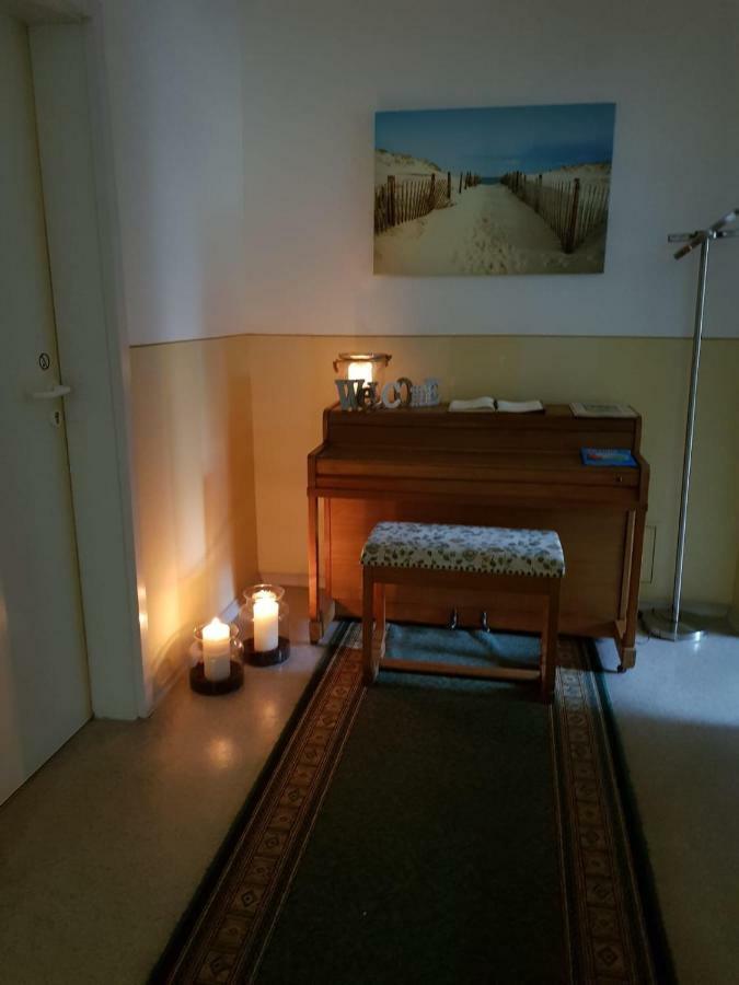 Doppel-/Zweibettzimmer mit Zustellbett