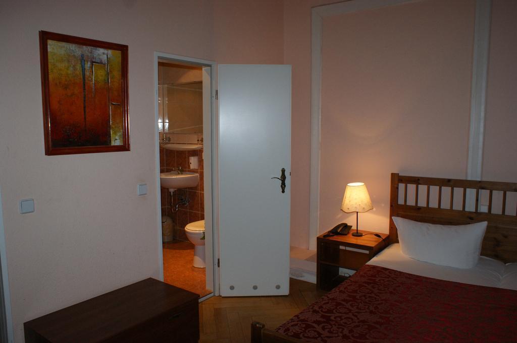 Dreibettzimmer