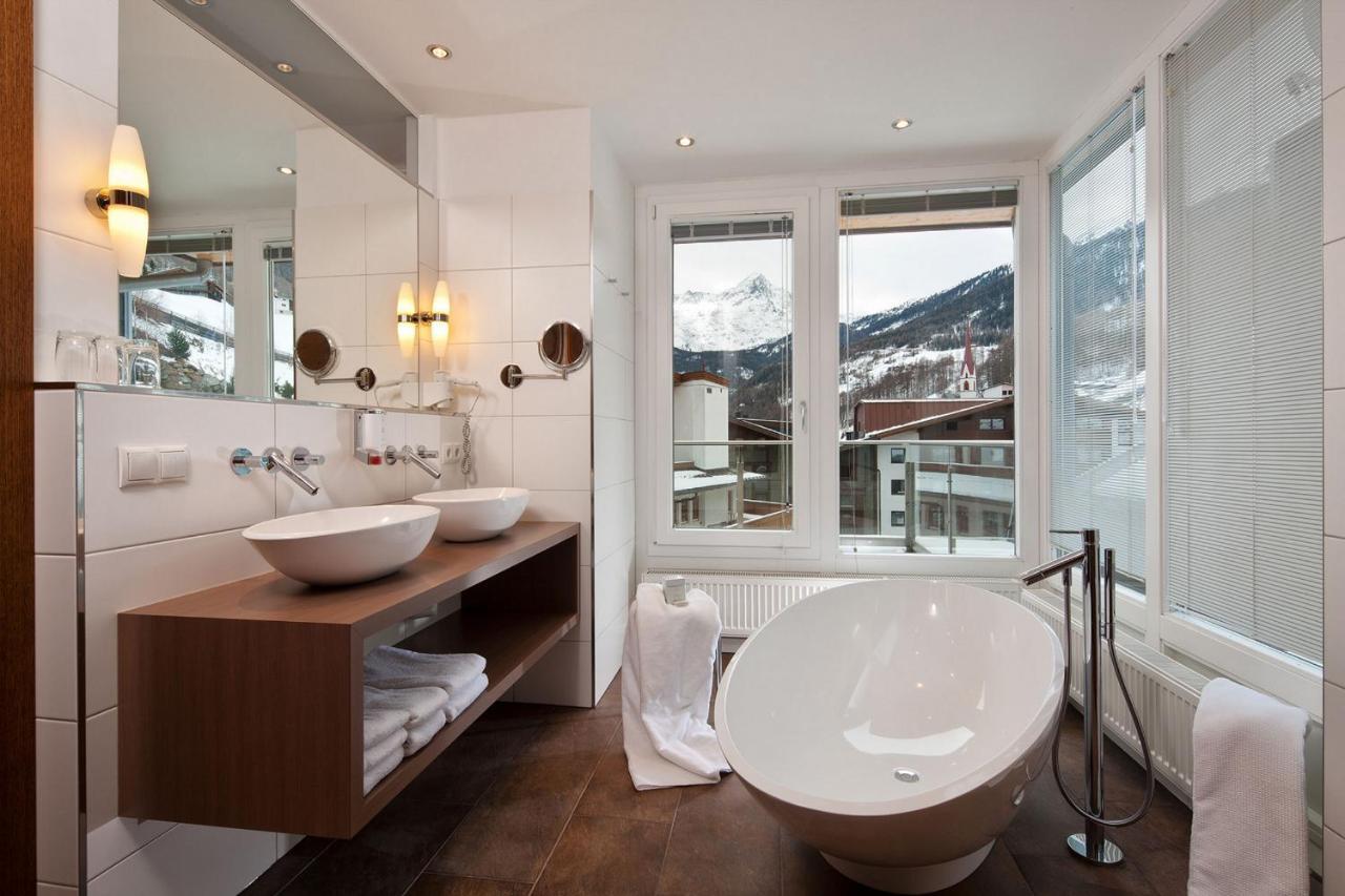Penthouse Suite