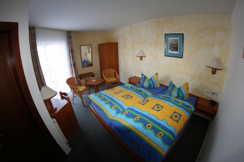 Doppelzimmer mit Balkon