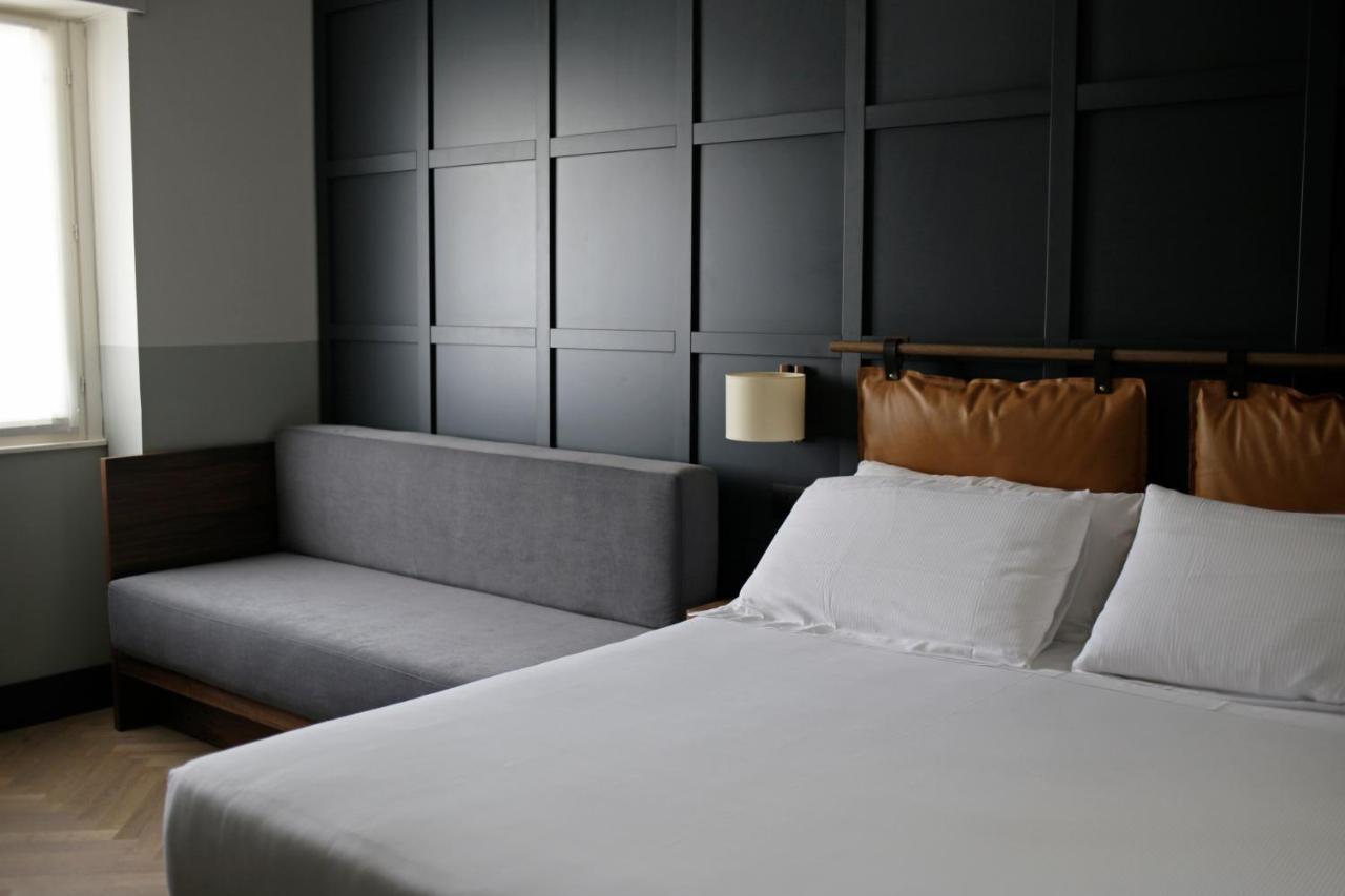 Großzügiges Zimmer