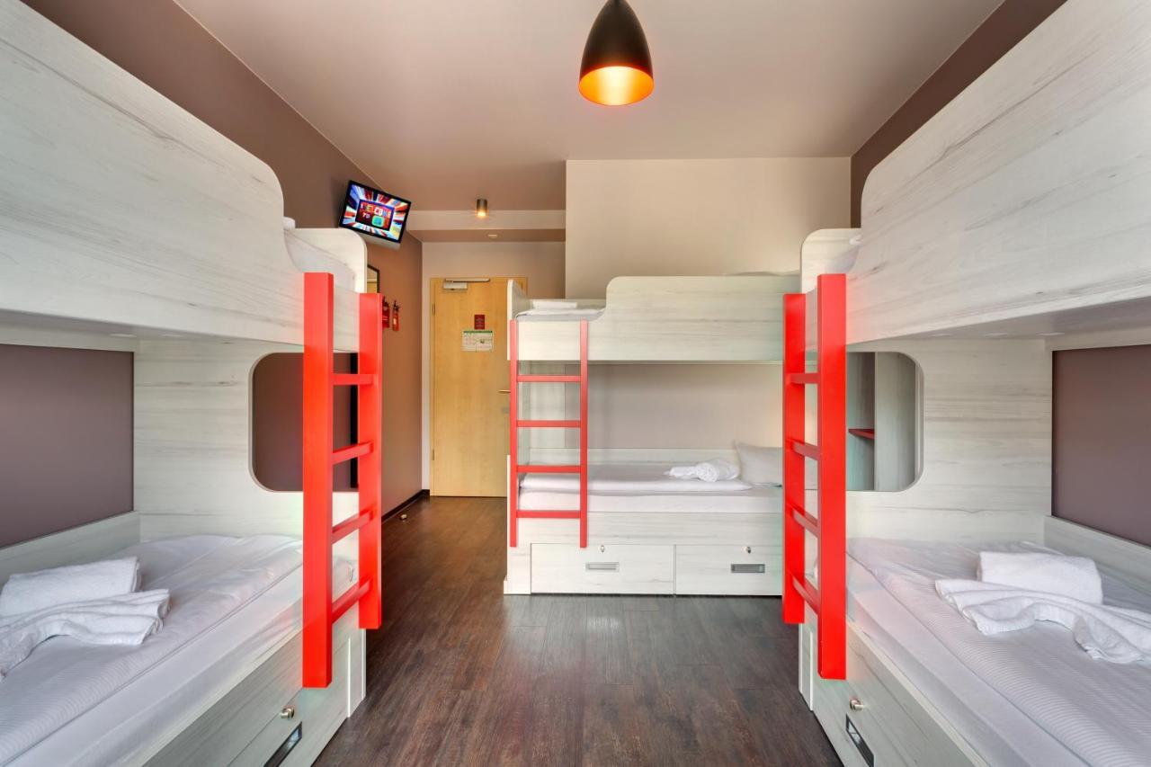 Bett im gemischten 6-Bett-Schlafsaal