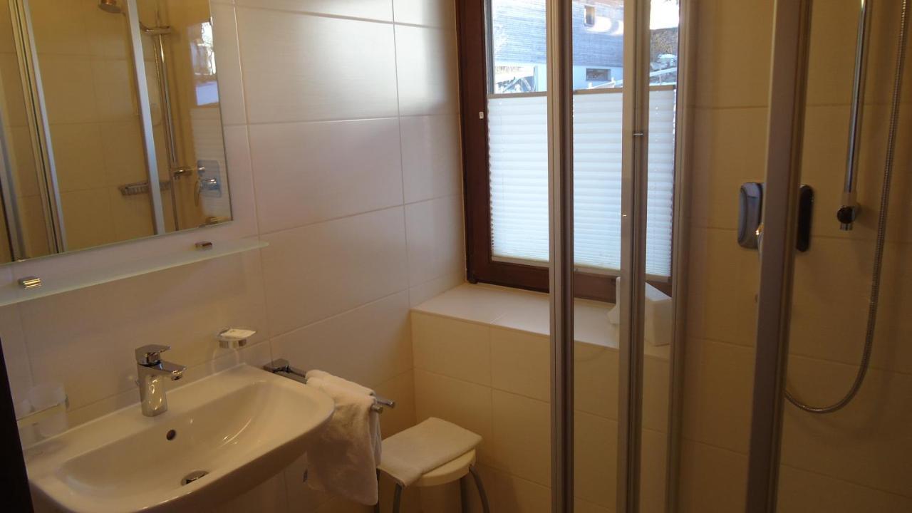 Dreibettzimmer