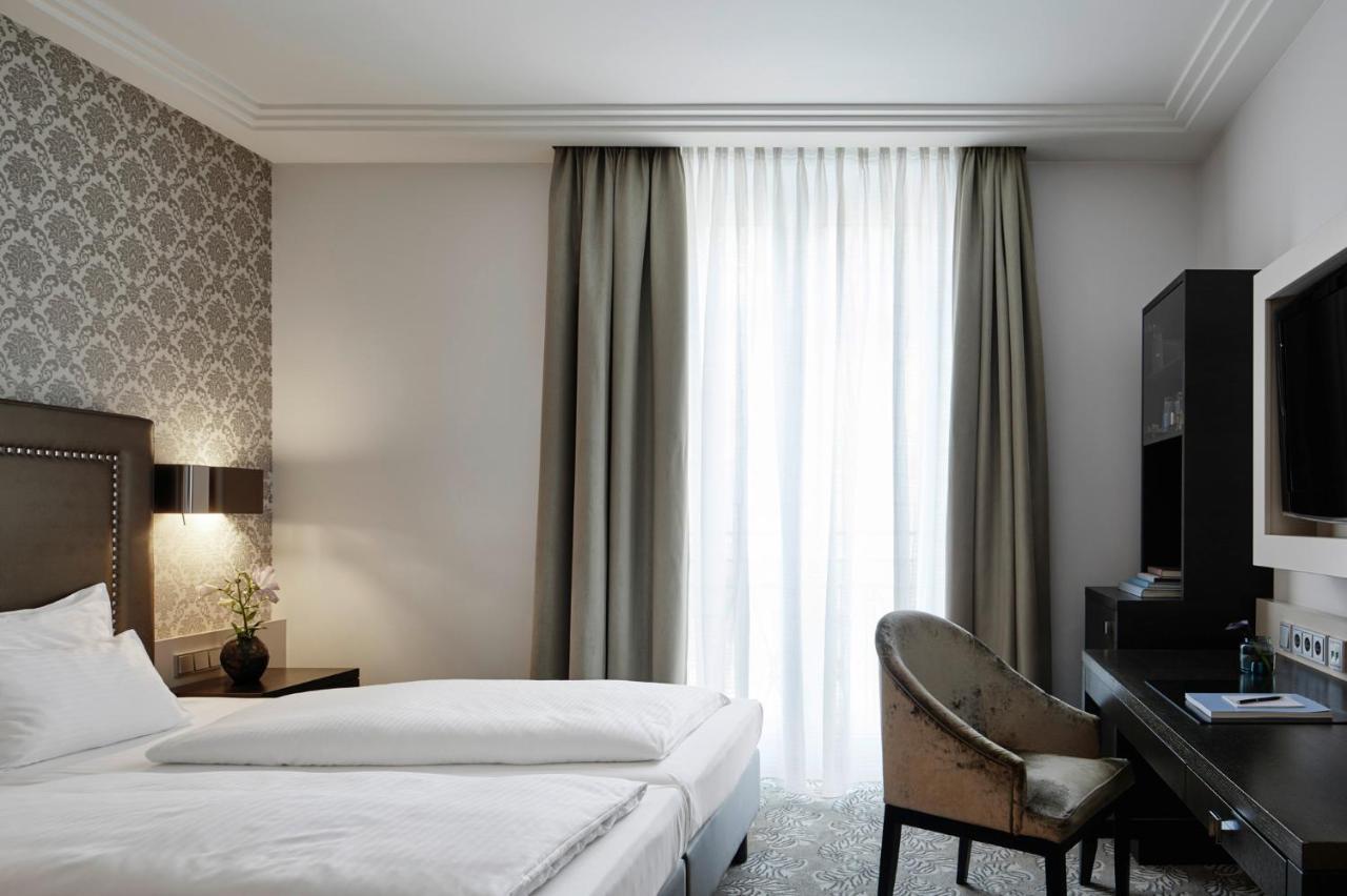 Classic Zimmer mit Kingsize-Bett
