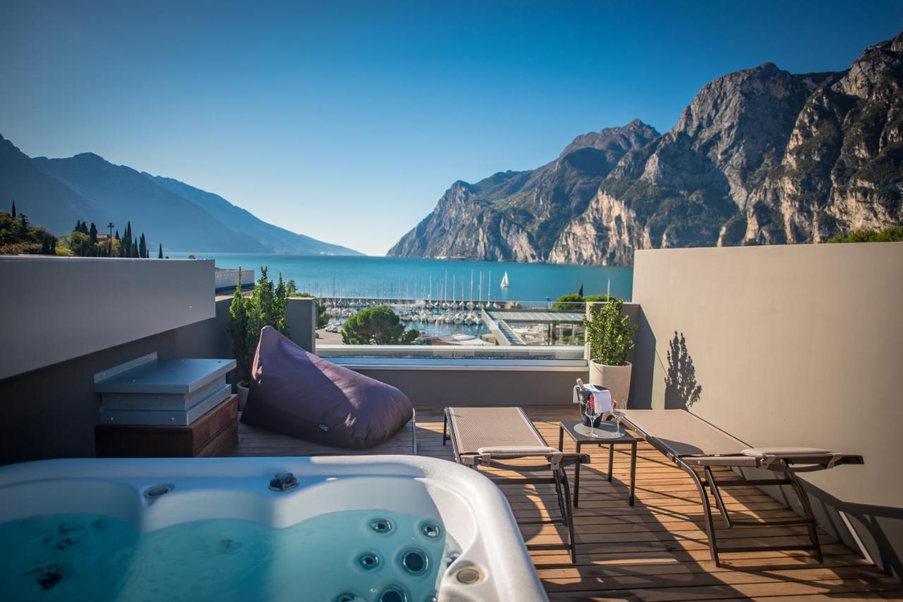 Suite mit Terrasse und Whirlpool