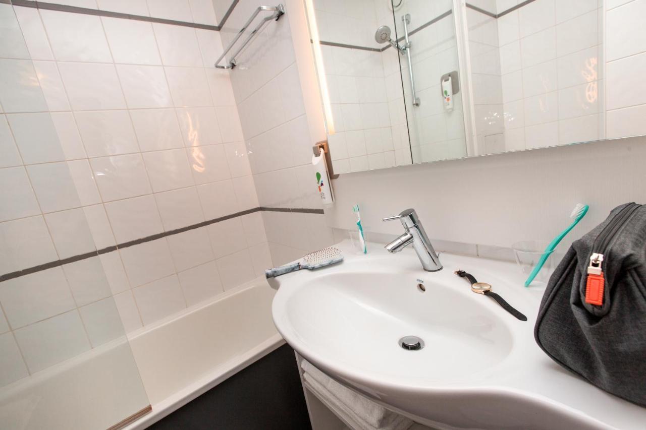 2 angrenzende Standard Doppelzimmer
