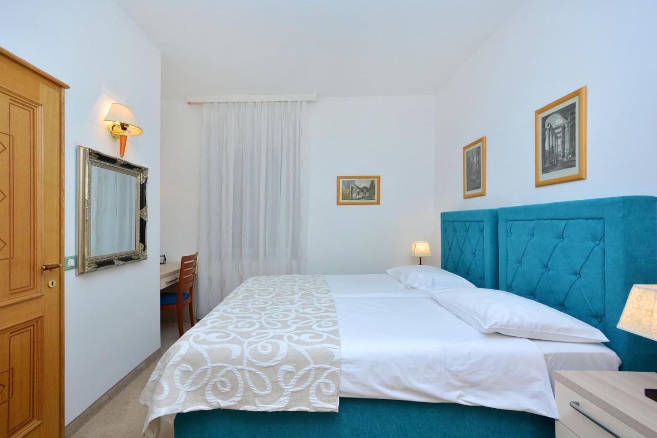 Standard Doppel- oder Zweibettzimmer