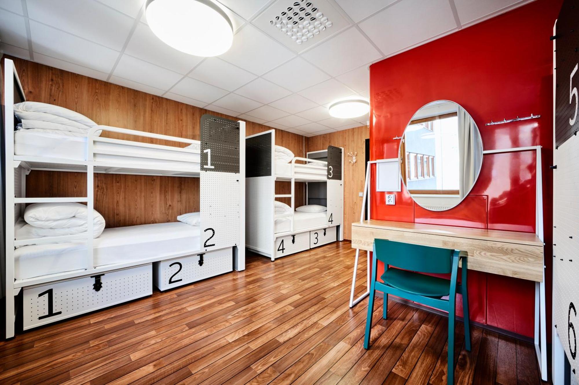 Bett im Frauenschlafsaal mit 6 Betten