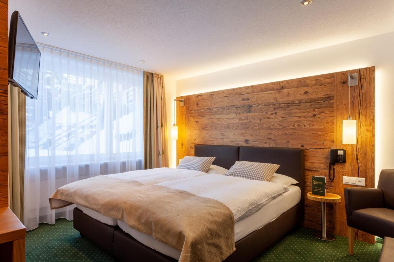 Kleines alpines Doppelzimmer