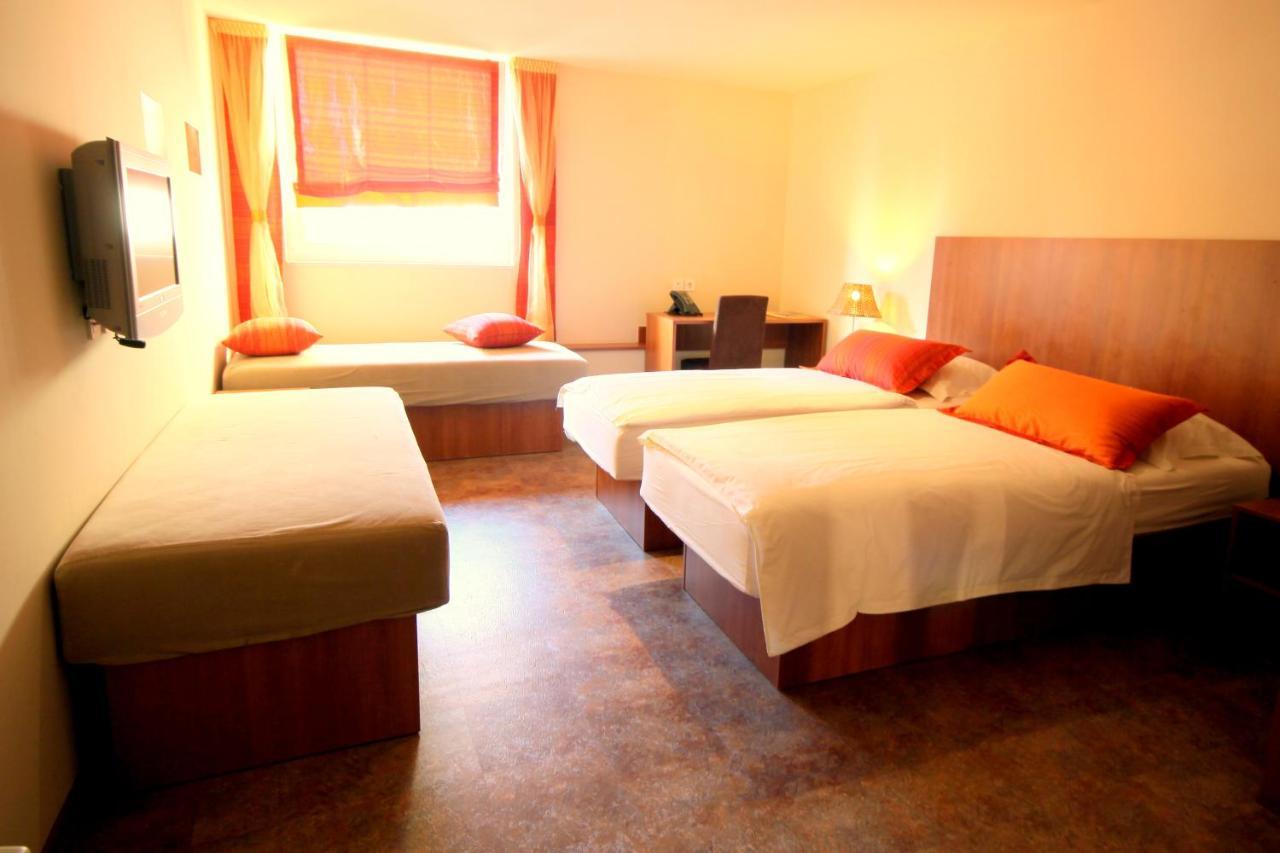 Vierbettzimmer