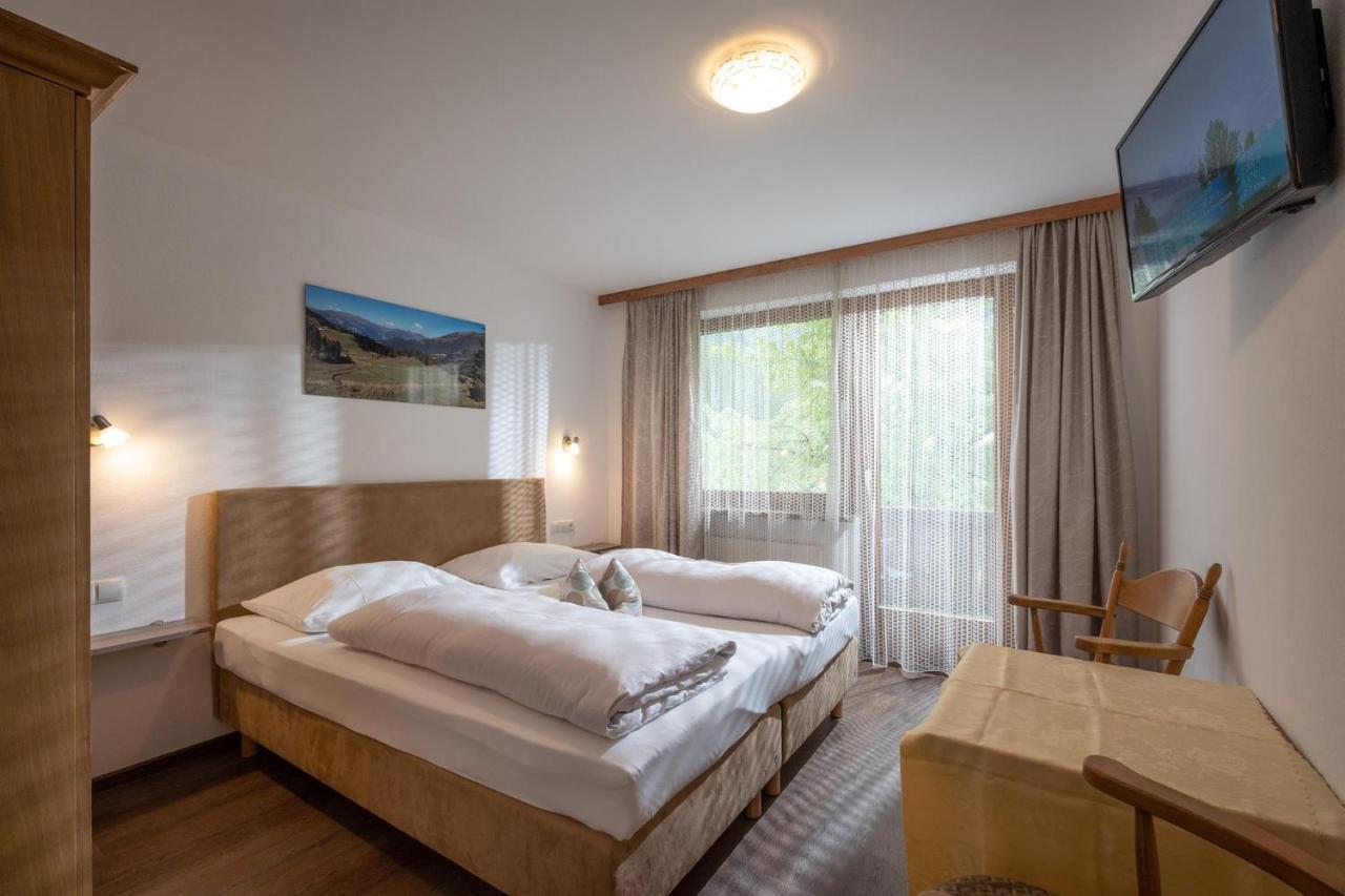 Doppelzimmer mit Balkon
