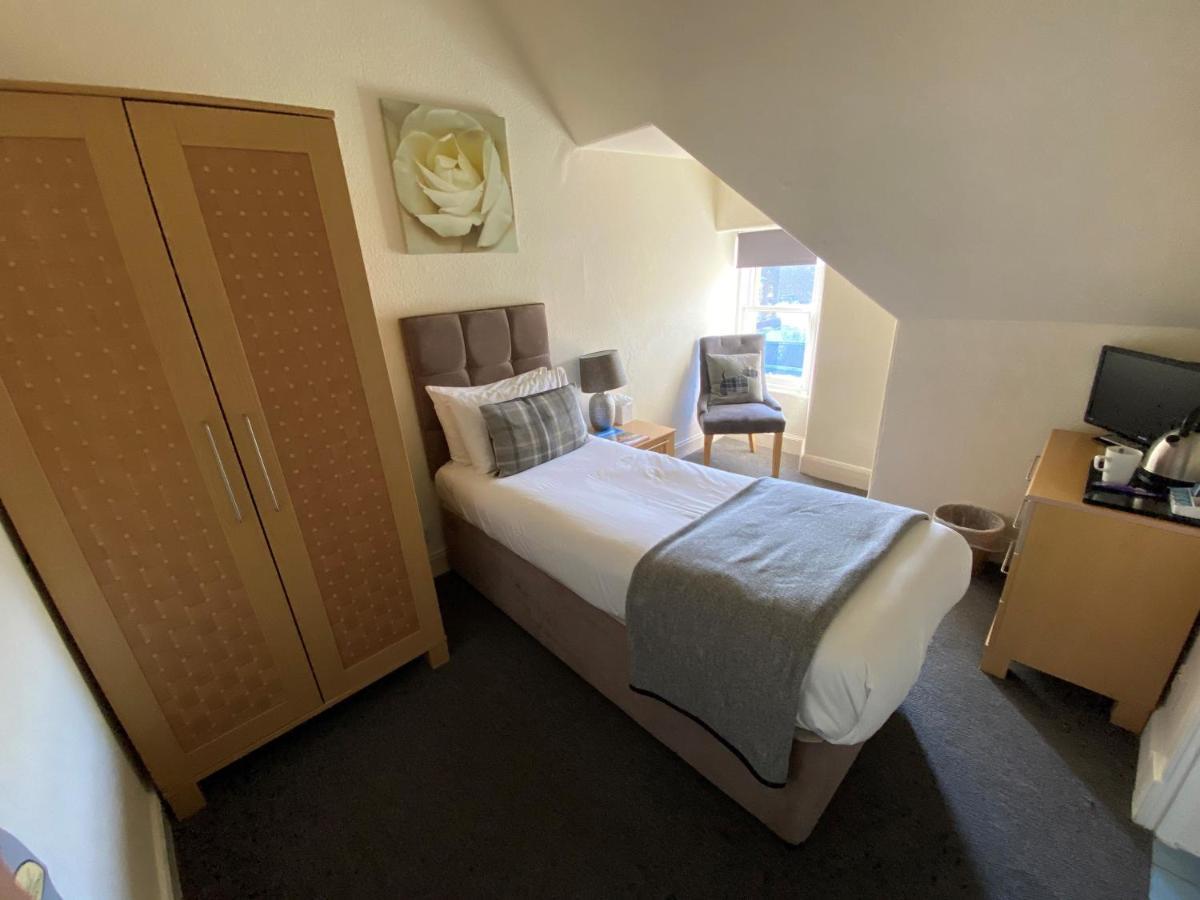 Townhouse Single Room (second building)