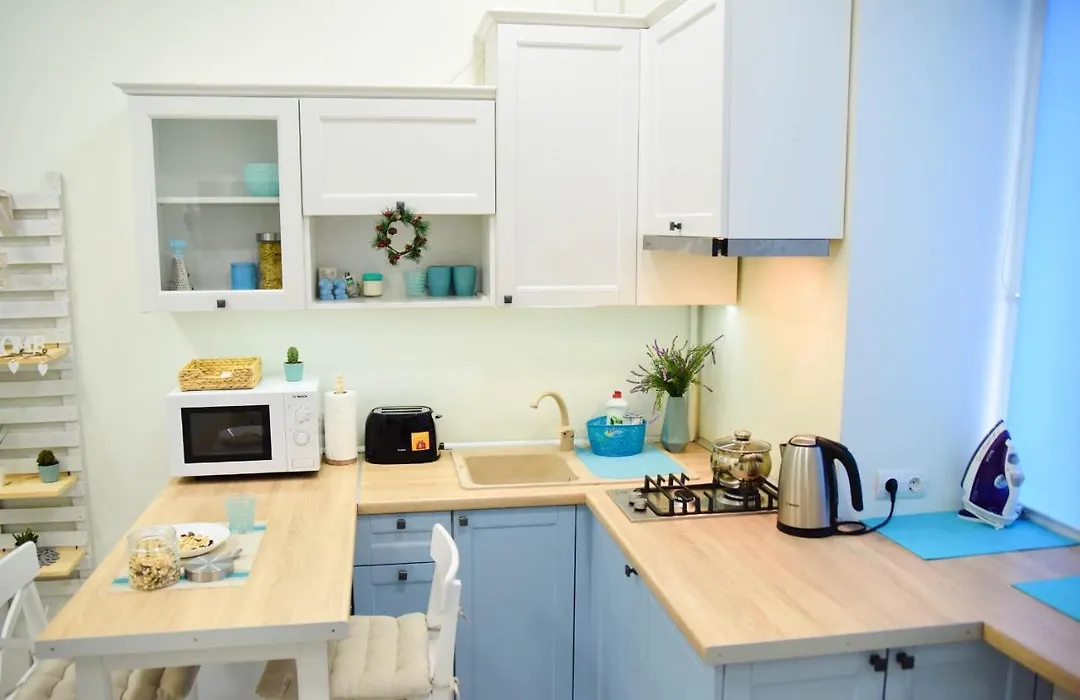 Sweet Apartment Near Center-1