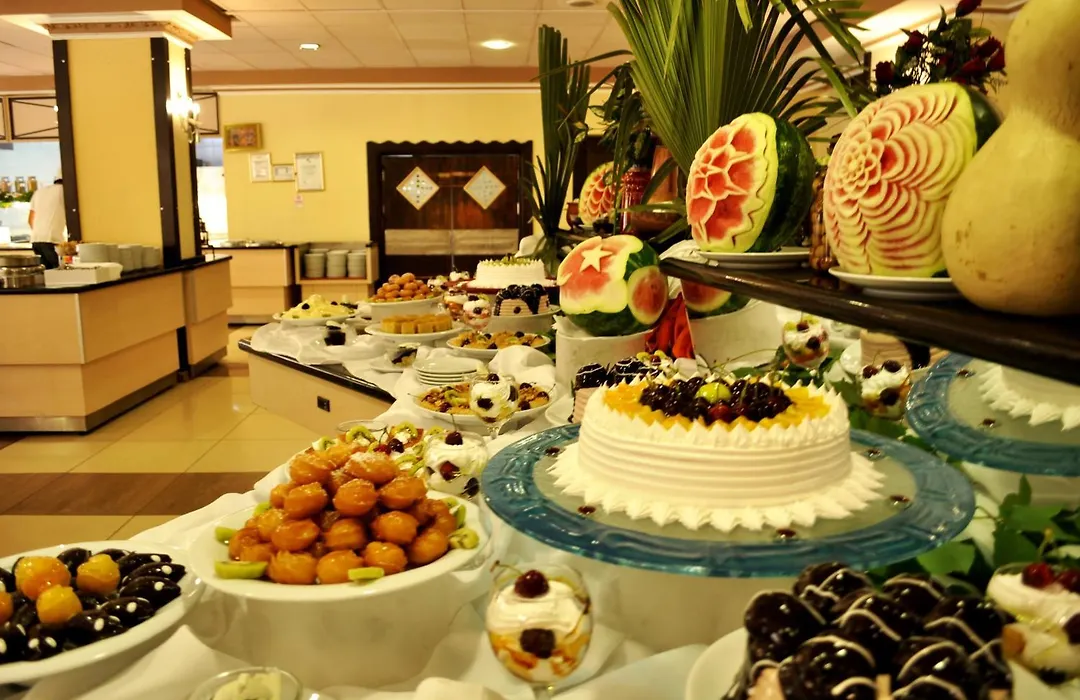First Class Hotel-1