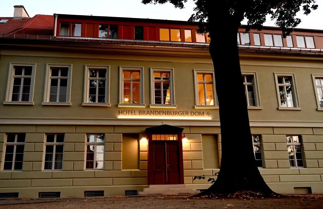 Hotel Brandenburger Dom-1