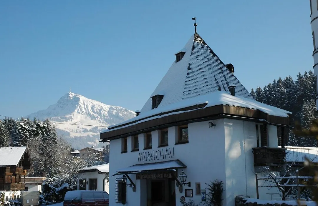 Schloss Münichau-1