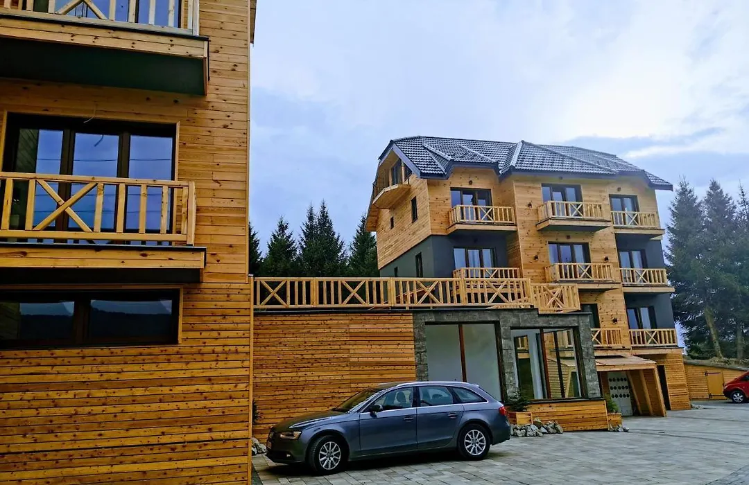 Chalet Vrhovi Kopaonika-1