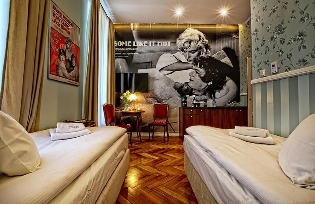 Stare Kino Cinema Residence-1