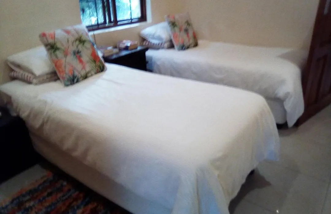 Aloha Lodge 2 Bedroom Apartment Near Menlyn Sleeps 4-1