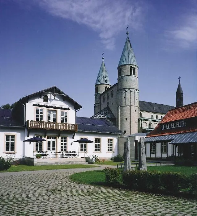 Cyriakushaus Gernrode-1