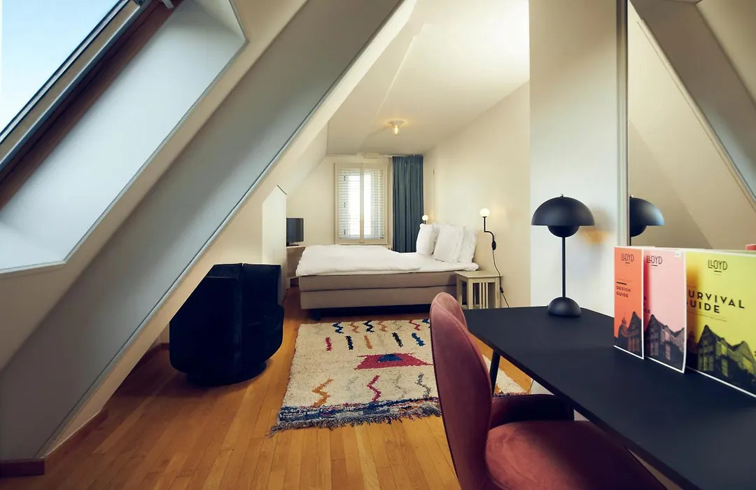 Lloyd Hotel-1