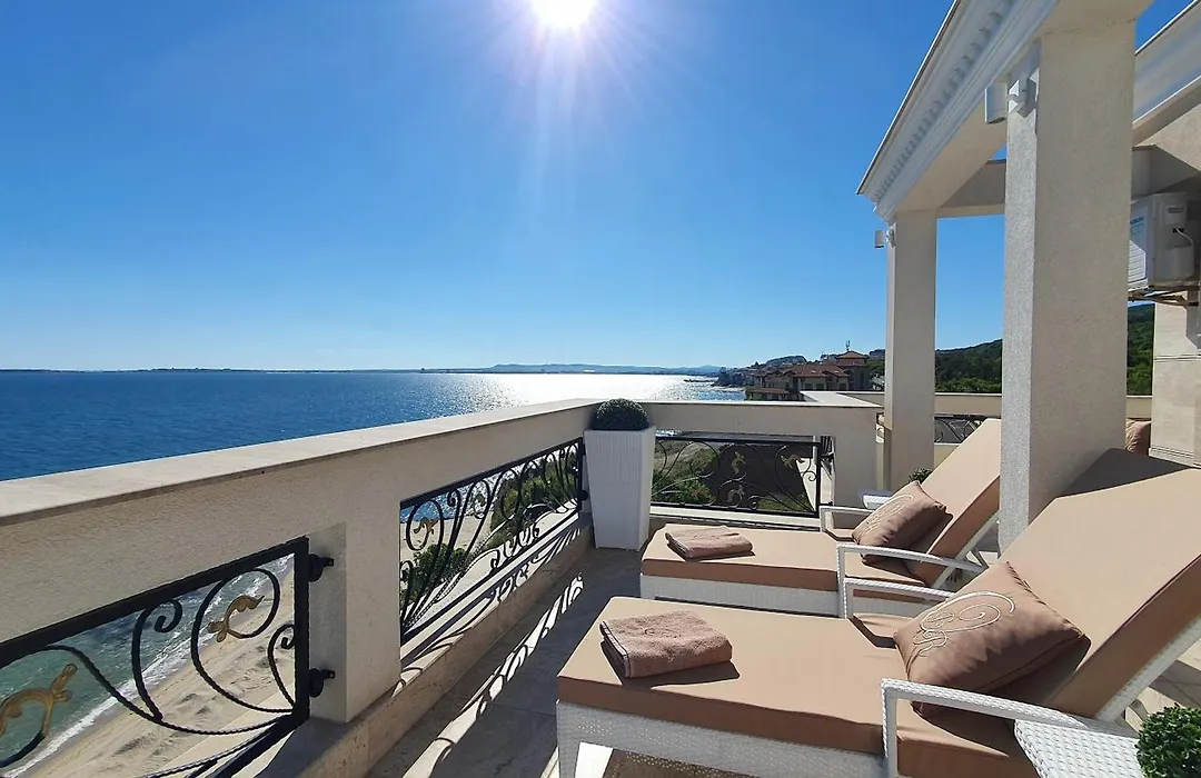 Onyx Beach Residence - Free Beach Access & Parking-1