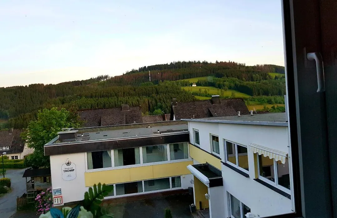 Berghotel Tromp Bed&Breakfast-1
