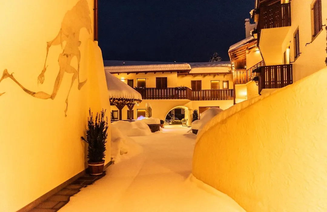 Aparthotel Kastel Seiser Alm-1