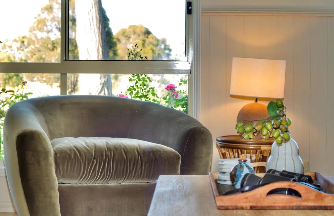 Marigold Cottage, A Blue Mountains Oasis- Spacious, Views & Kangaroos-1