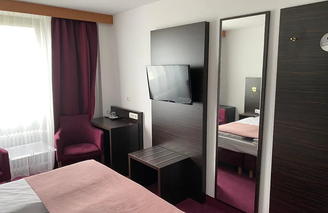 Hotel Montree-1