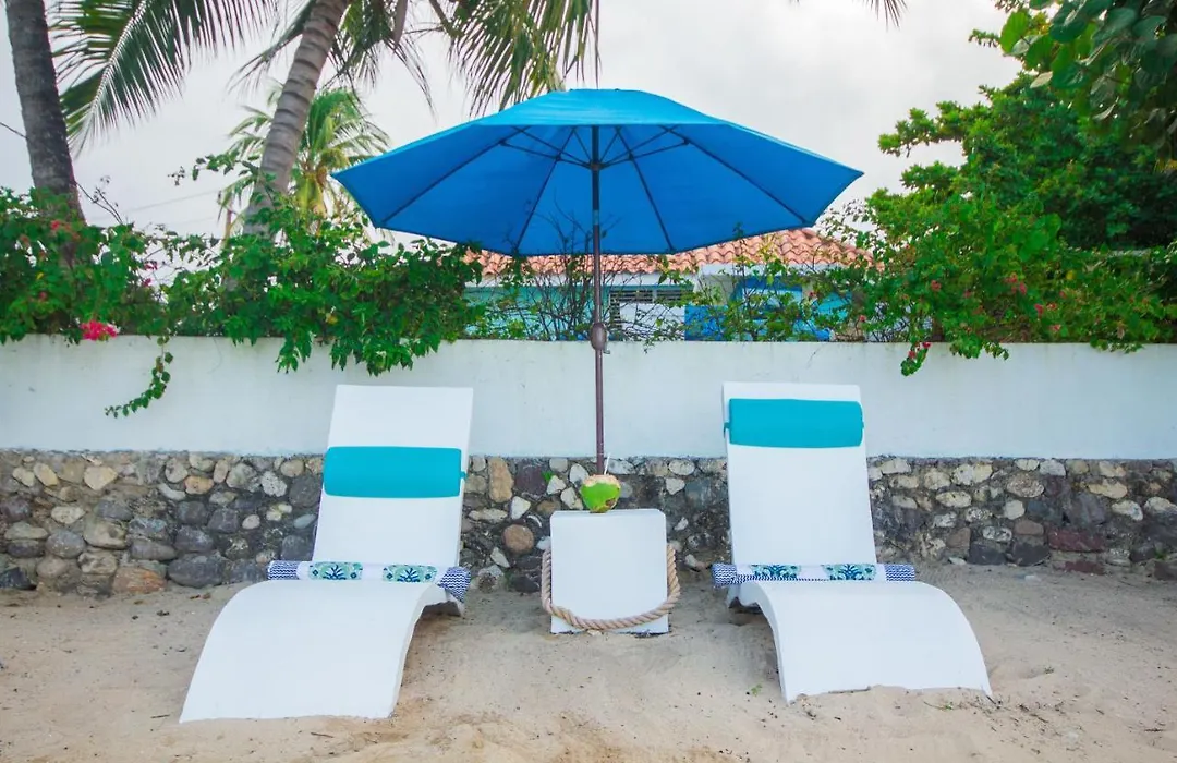 Edgewater Beach Villa - Beach Front, Close To All Attractions-1