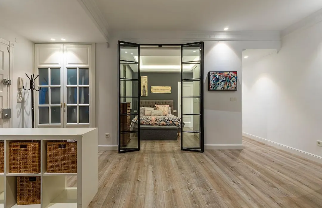 110 M2 Central Apartment In Abando Close To Guggenheim With Parking-1