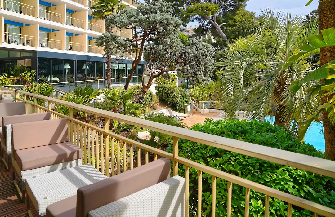 Radisson Hotel Cannes Seaside-1