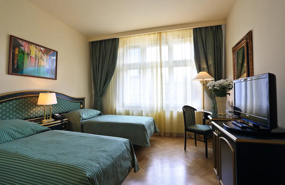 Elysee Hotel-1