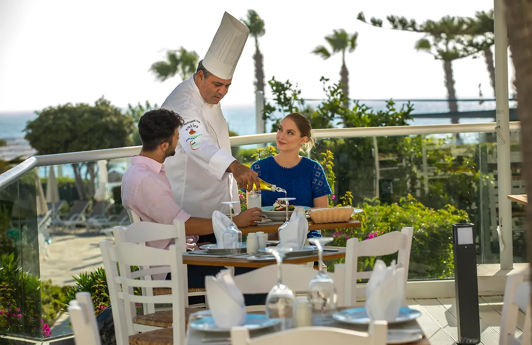 Leonardo Plaza Cypria Maris Beach Hotel & Spa (Adults Only)-1