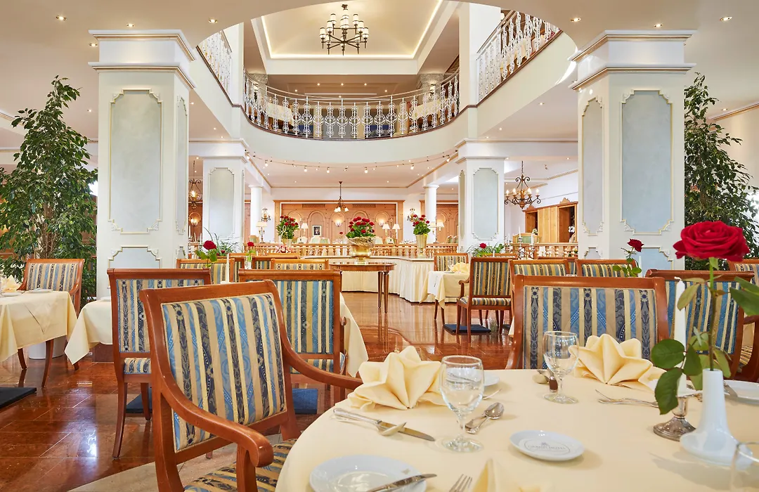 Grand Hotel Zell am See-1
