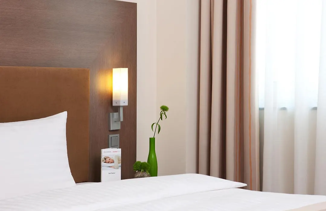 Intercityhotel Hannover-1
