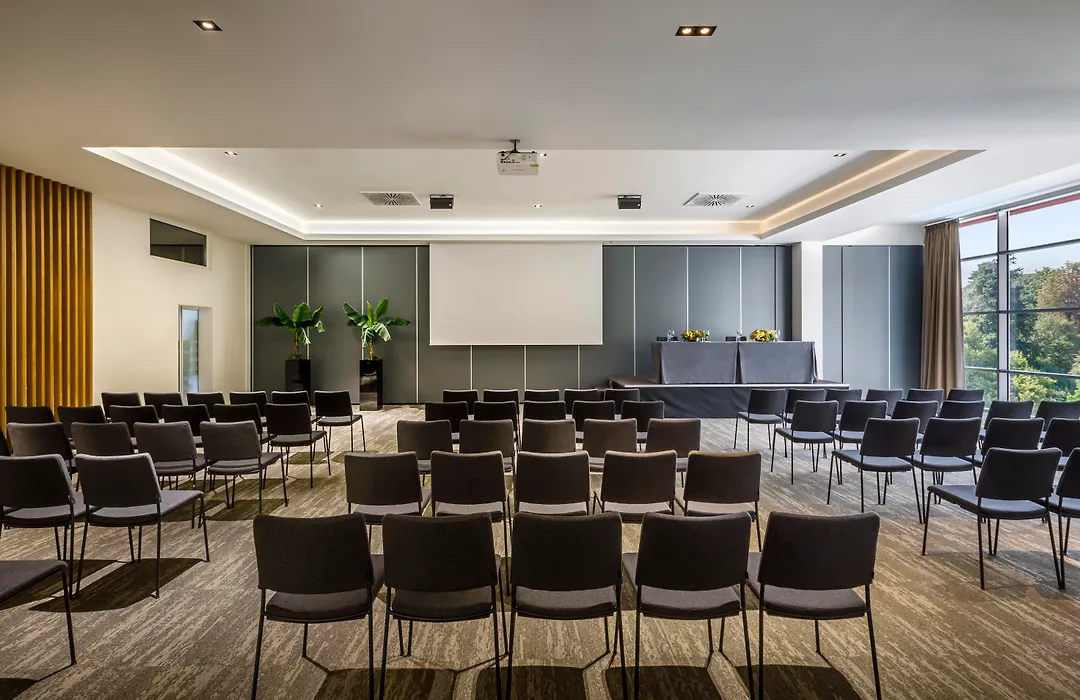Hotel Ambasador - By Liburnia Hotels & Villas-1