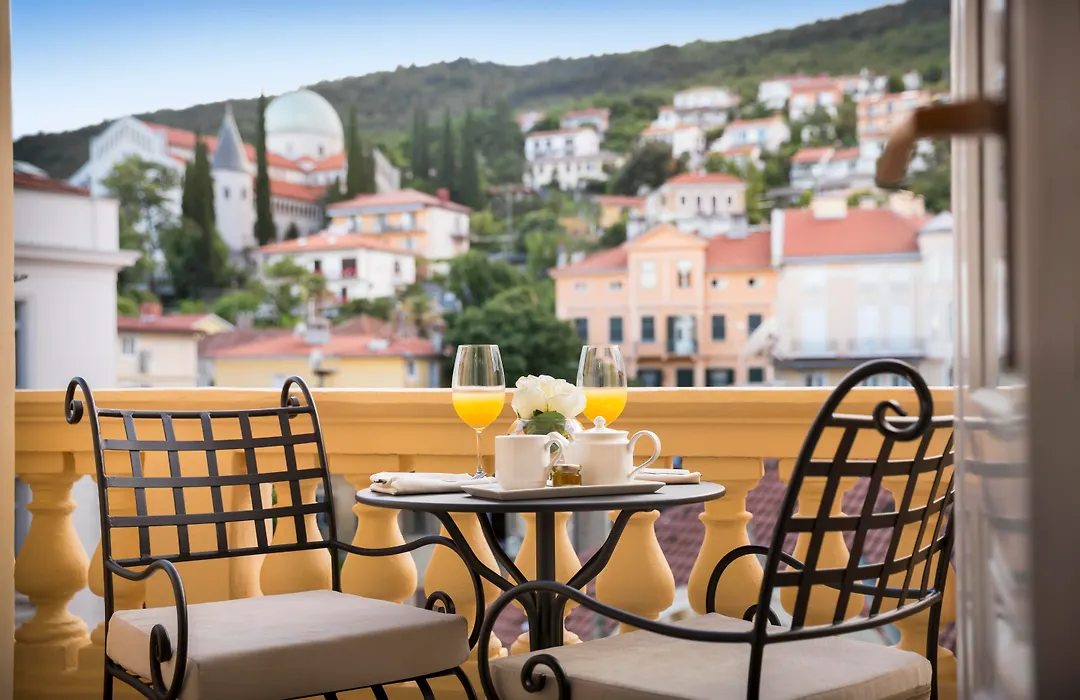 Hotel Bellevue - By Liburnia Hotels & Villas-1