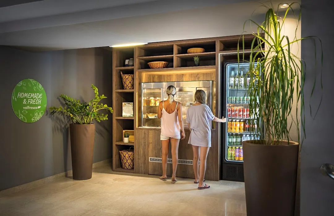 Valamar Crystal Hotel-1