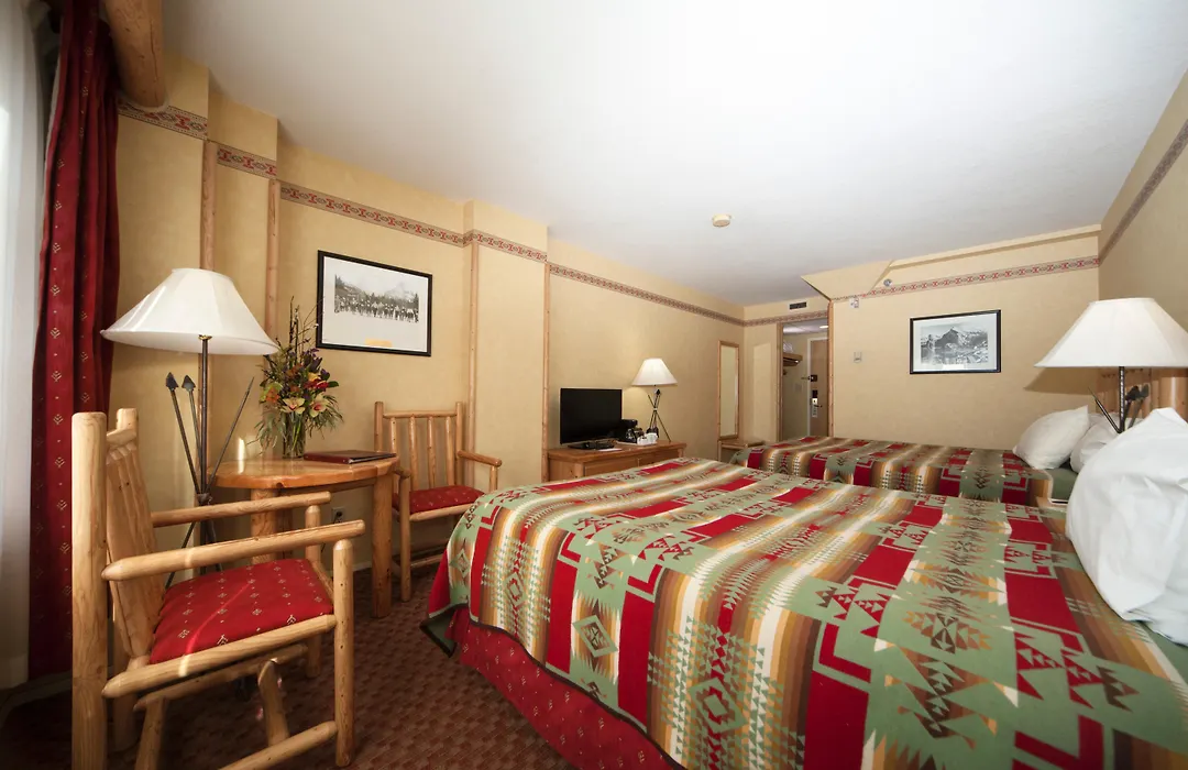 Brewster Mountain Lodge-1