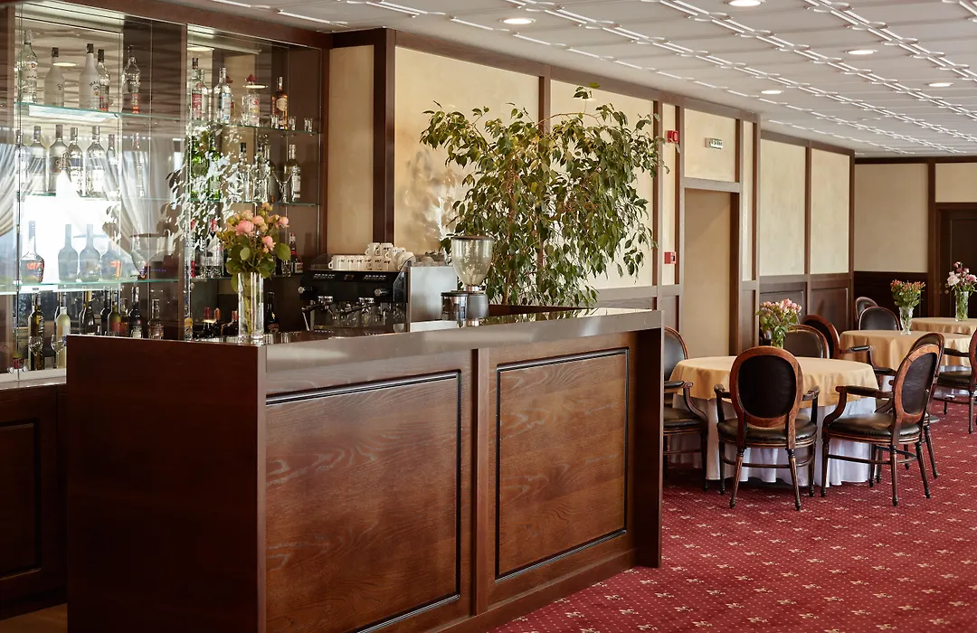 Park Hotel Moskva-1