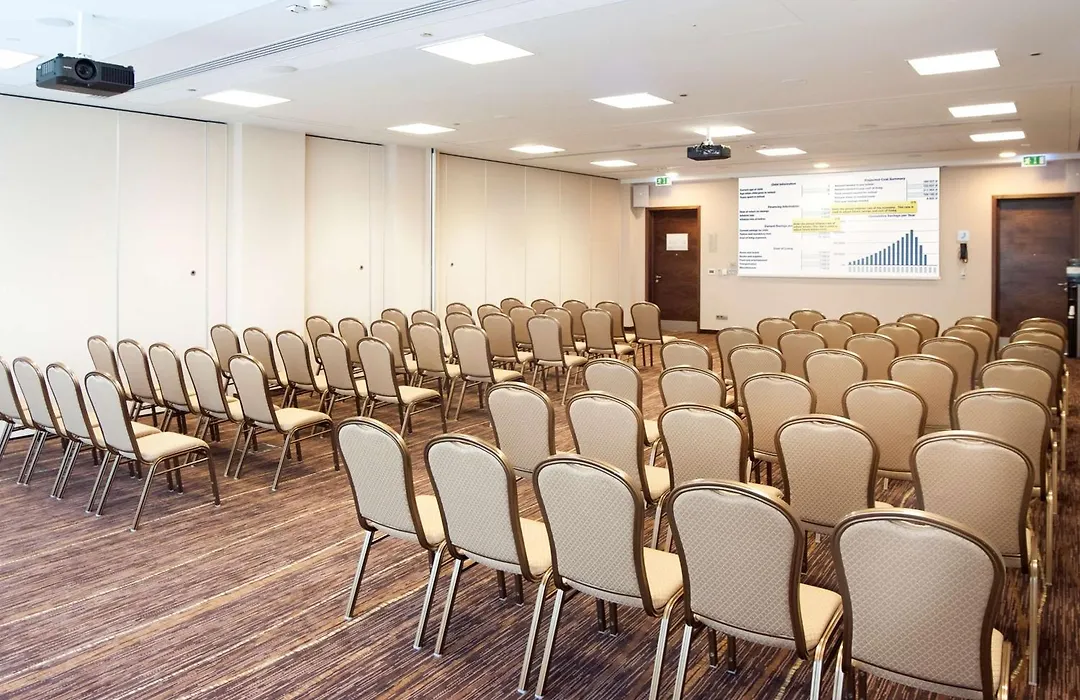 Hilton Garden Inn Krakow-1