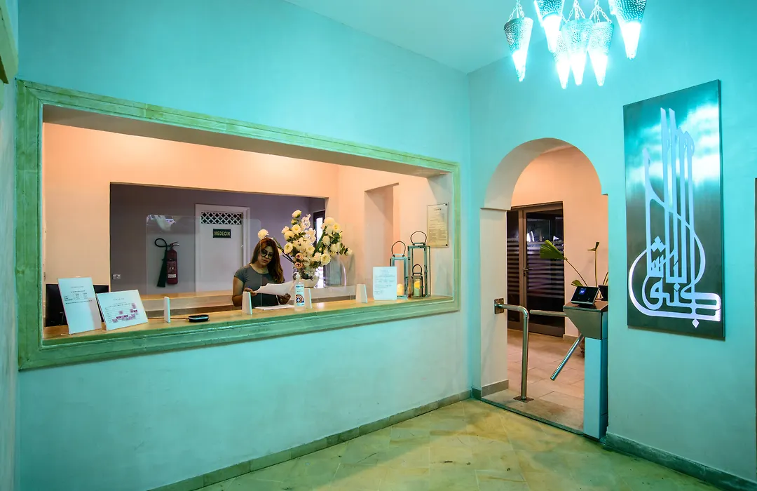 Suites Hotel Les Charmilles & Spa-1