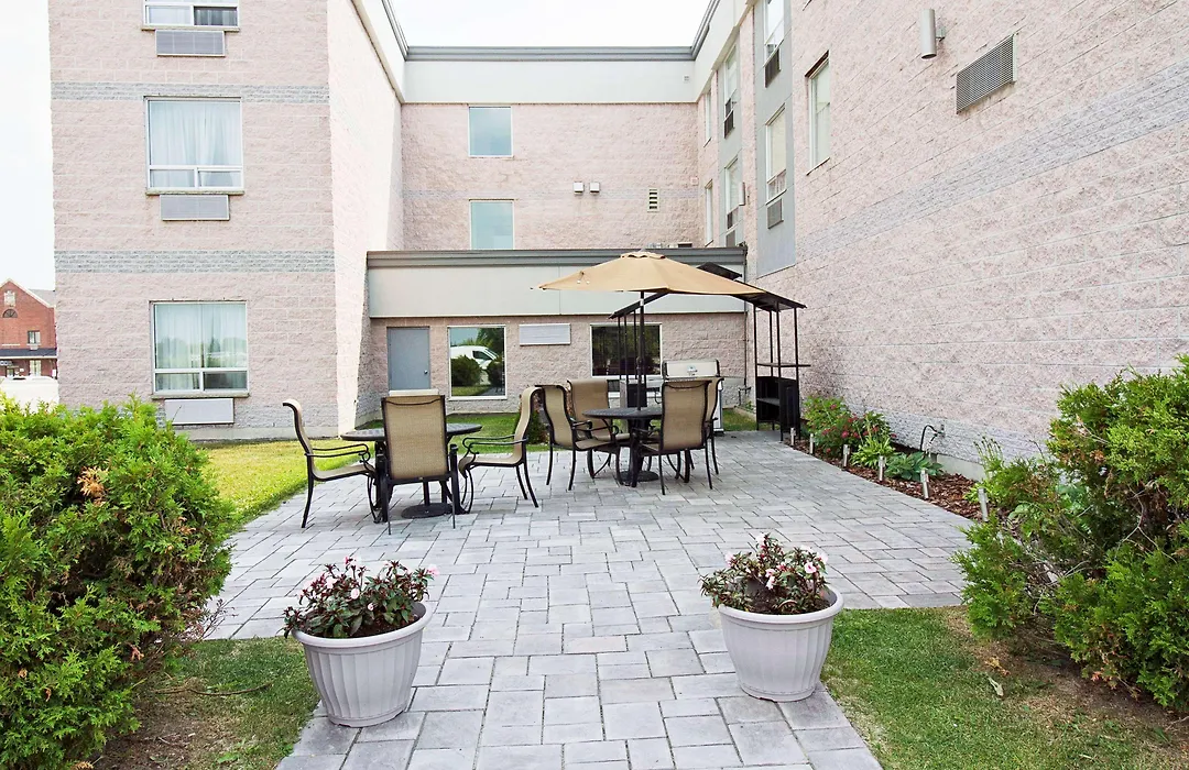 Best Western Swan Castle Inn-1