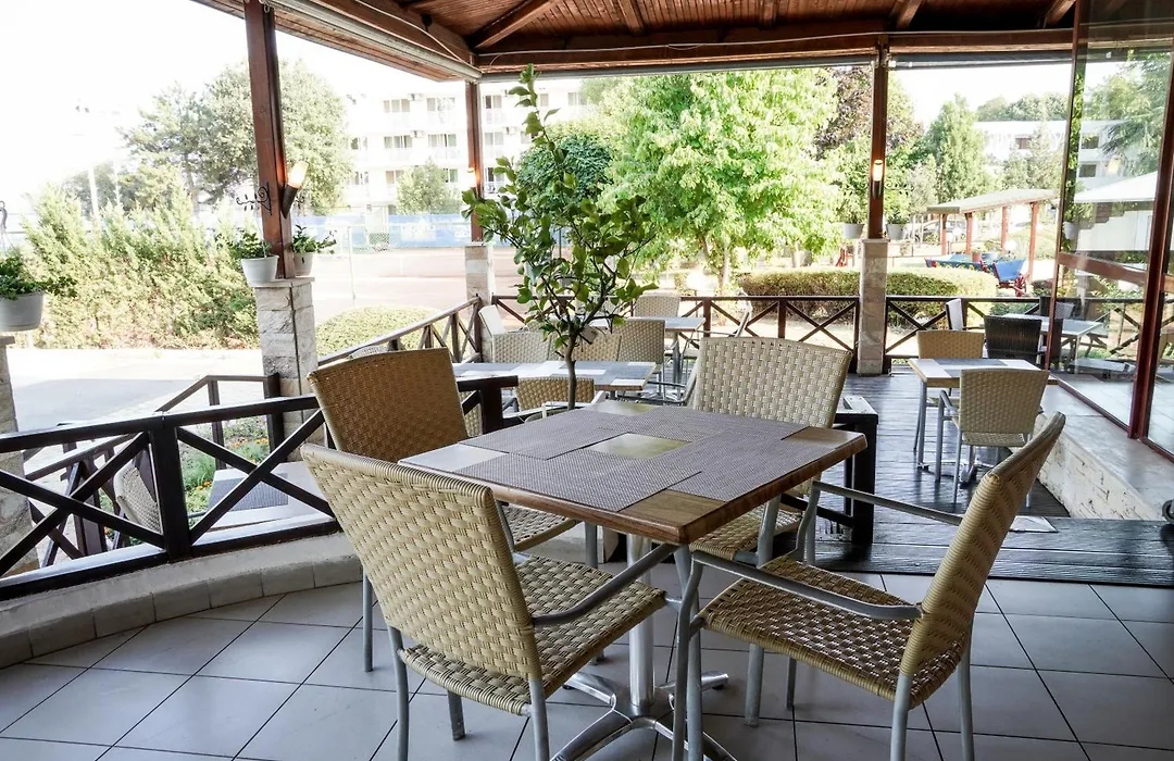 Hotel Malibu-1